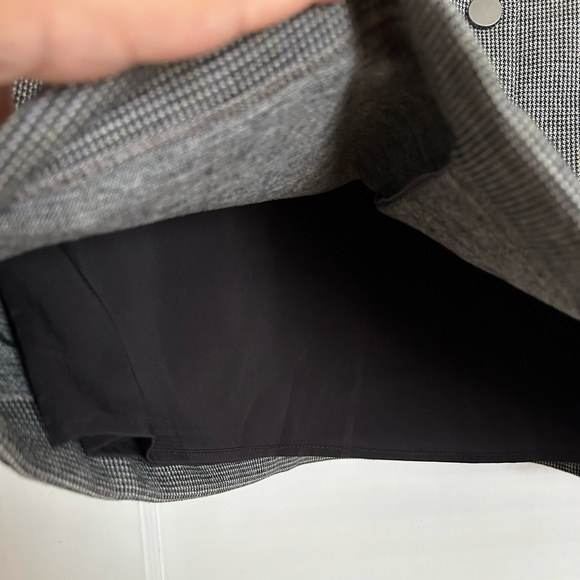 High-Waisted A-Line Mini Tweed Skirt - Picture 5 of 7